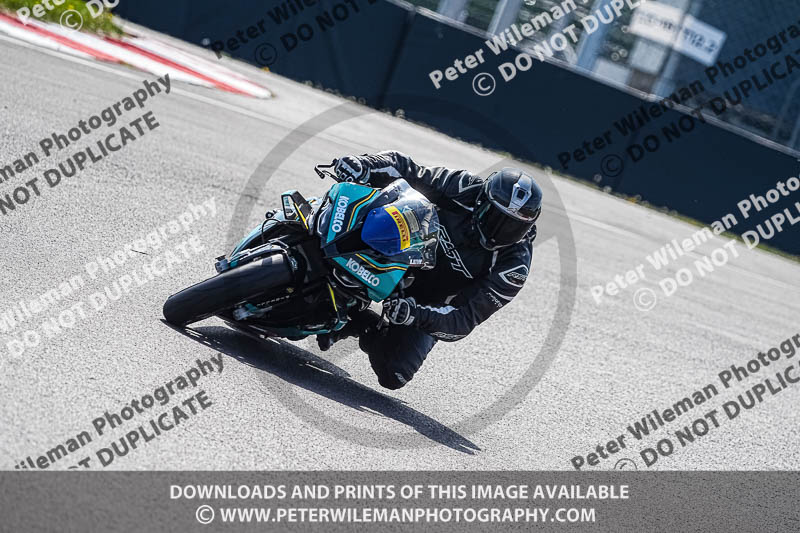 donington no limits trackday;donington park photographs;donington trackday photographs;no limits trackdays;peter wileman photography;trackday digital images;trackday photos